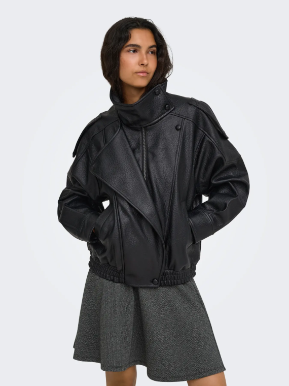 CAZADORA POLIPIEL NEGRA ONLY