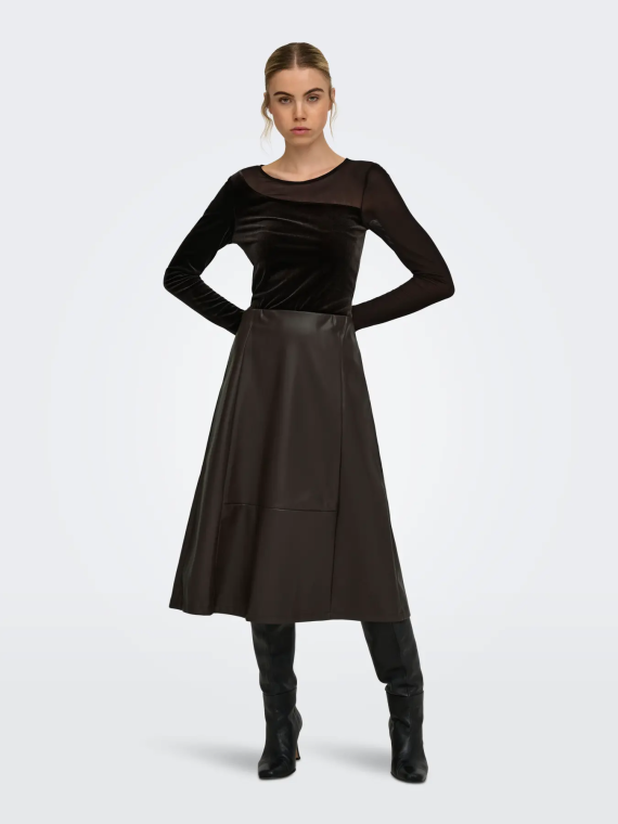 CAMISETA TERCIPELO MARRON
