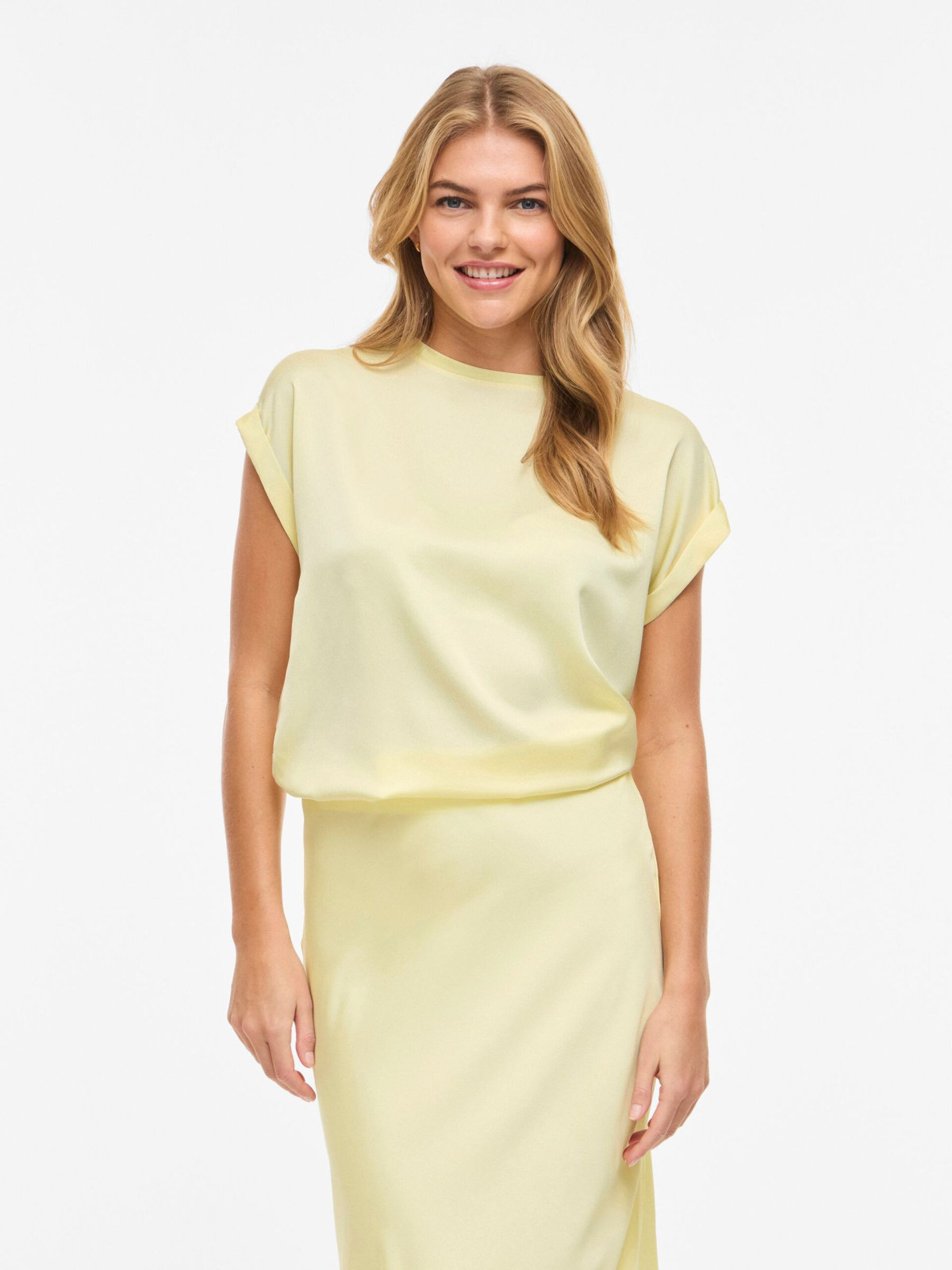 CAMISETA AMARILLA MANGA CORTA