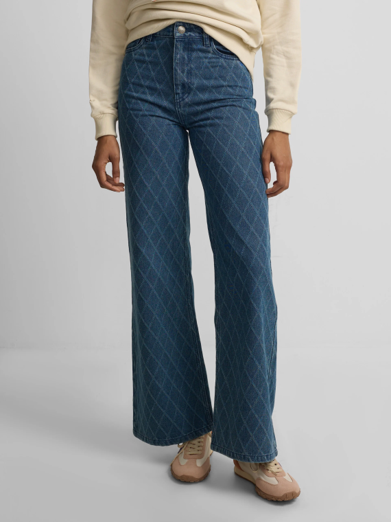 PANTALON VAQUERO ESTAMPADO ROMBOS
