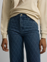 PANTALON VAQUERO ESTAMPADO ROMBOS
