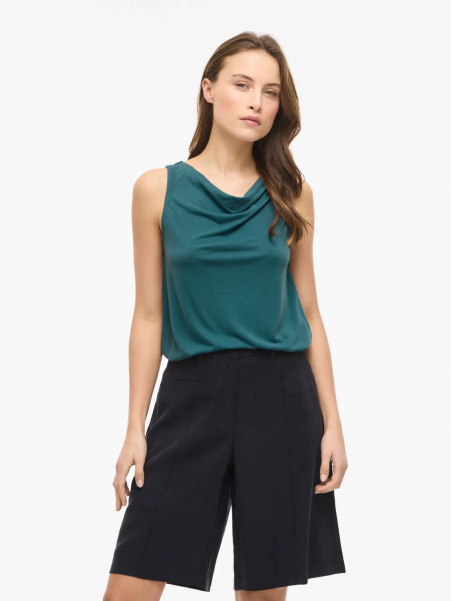 CAMISETA SIN MANGAS VERDE