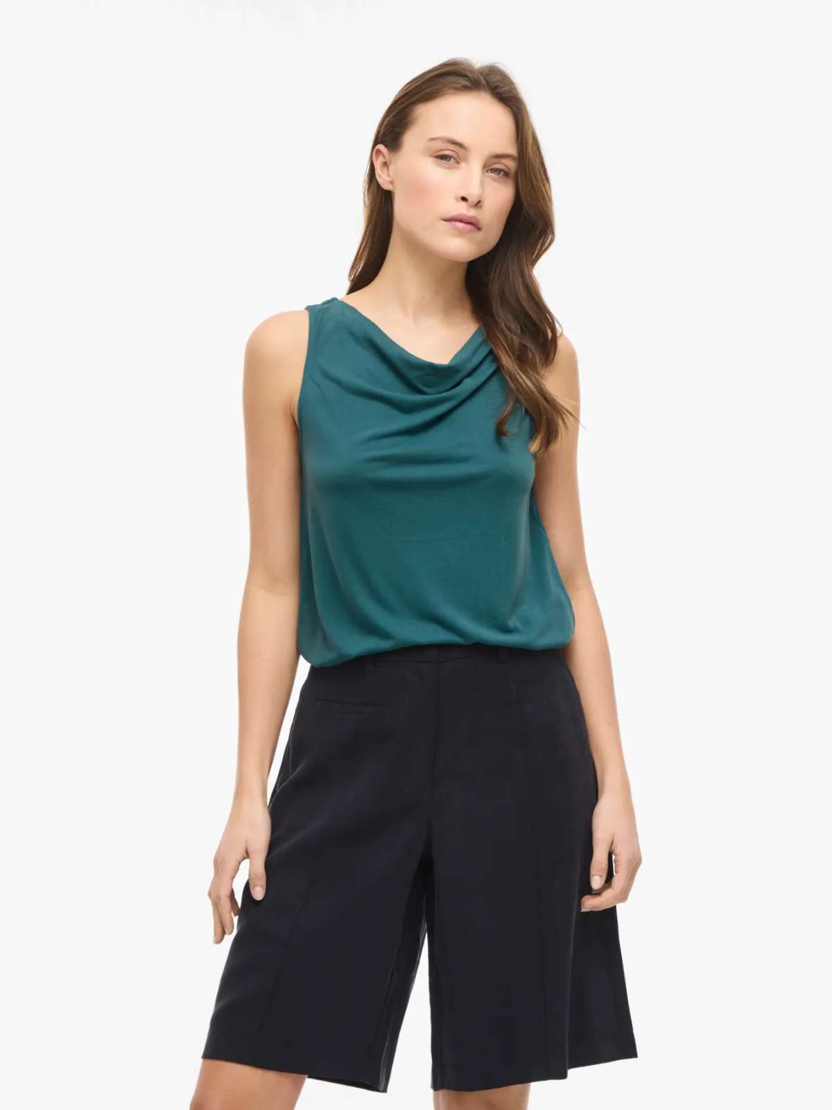 CAMISETA SIN MANGAS VERDE
