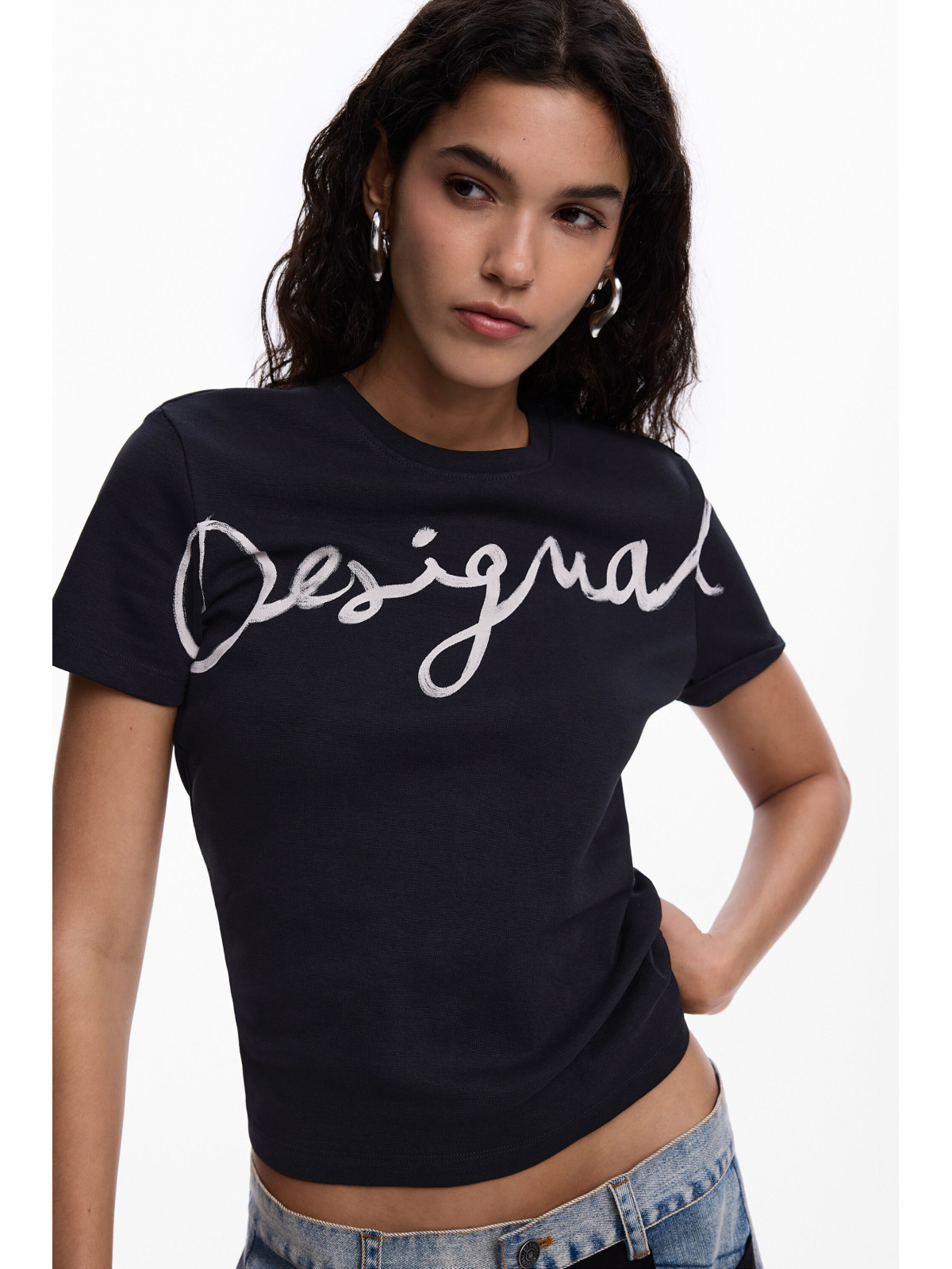 CAMISETA NEGRA