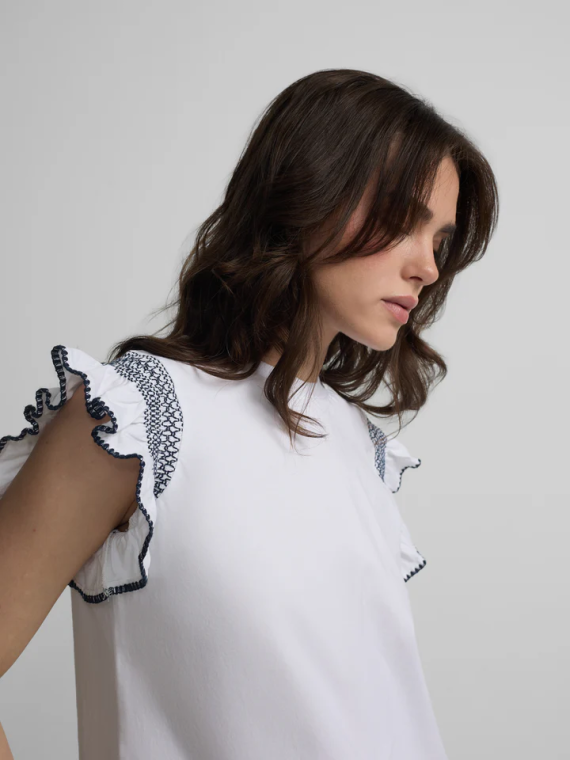 CAMISETA BLANCA VOLANTES