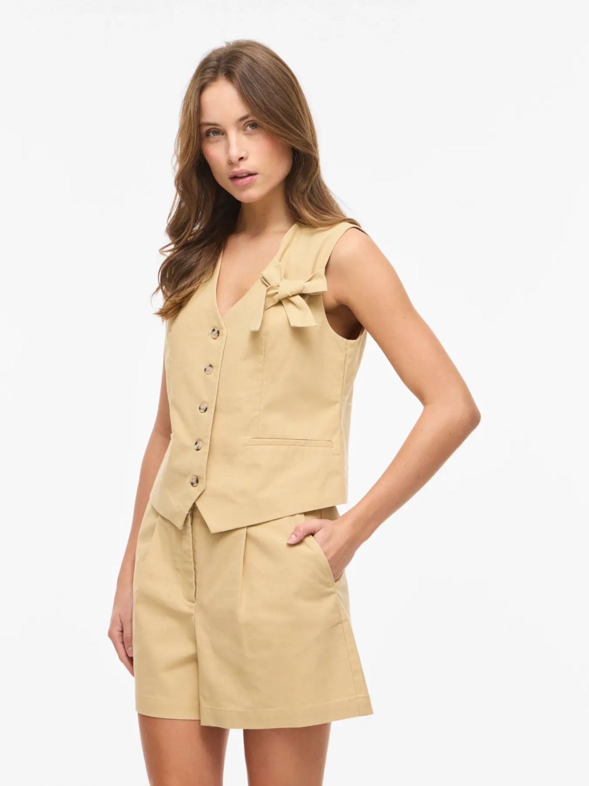 CHALECO CAMEL LAZO