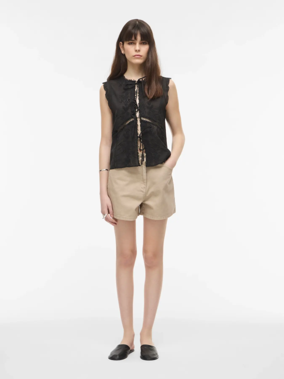 PANTALON CORTO BEIGE