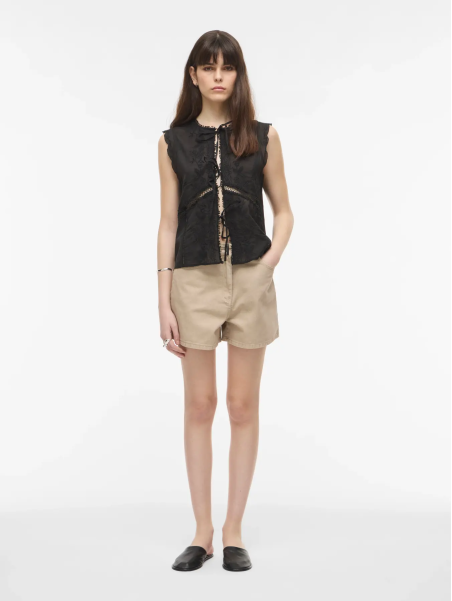 PANTALON CORTO BEIGE