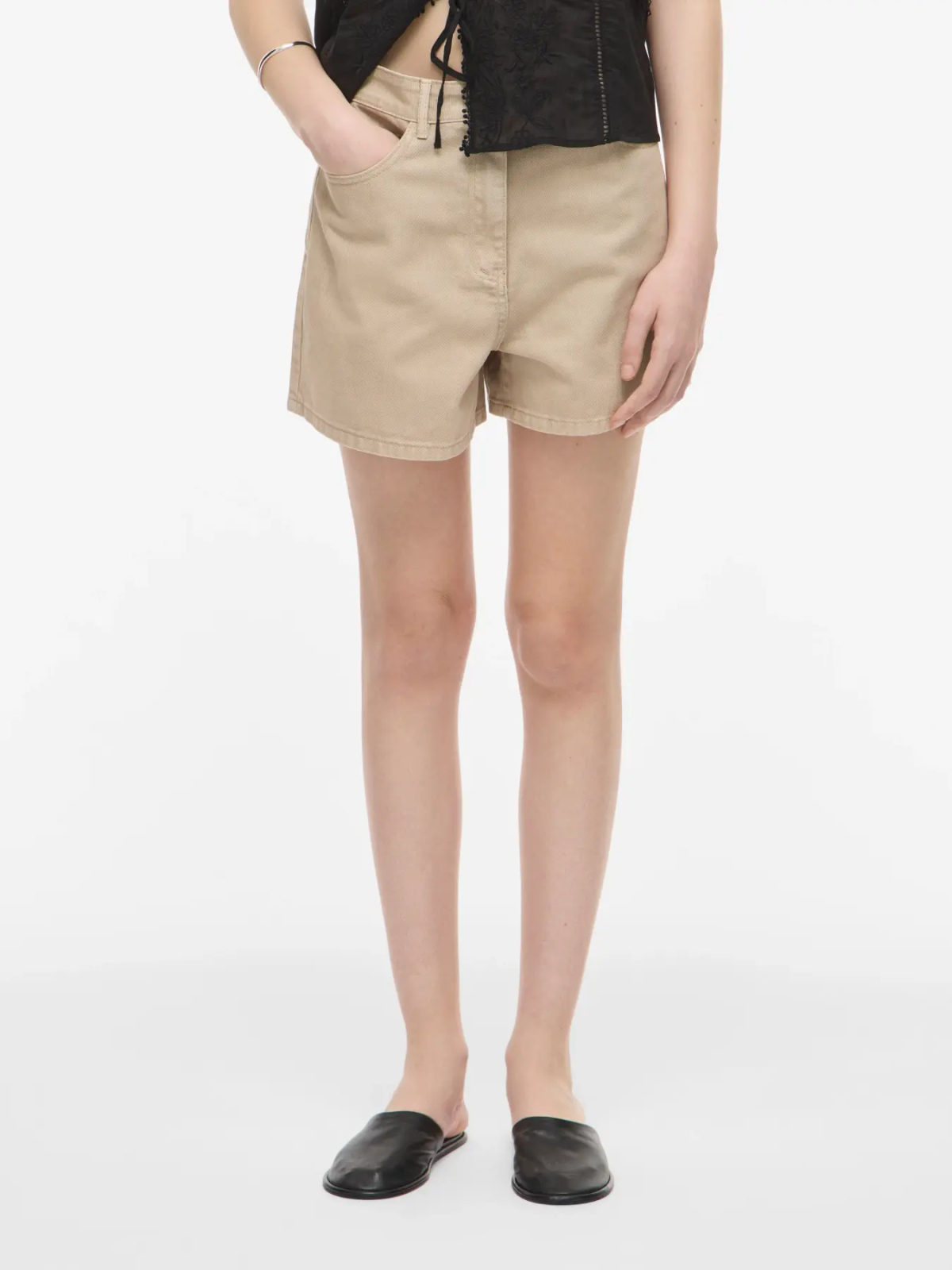 PANTALON CORTO BEIGE