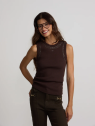 CAMISETA TACHUELAS MARRON